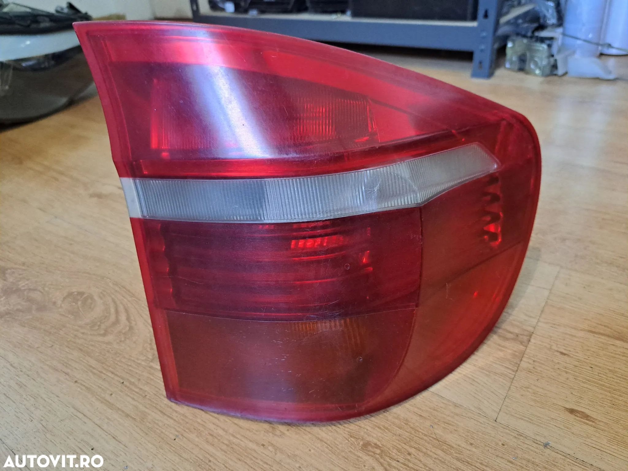 Stop tripla lampa stanga dreapta aripa caroserie semnalizare marsarier original BMW X5 E70 - 5