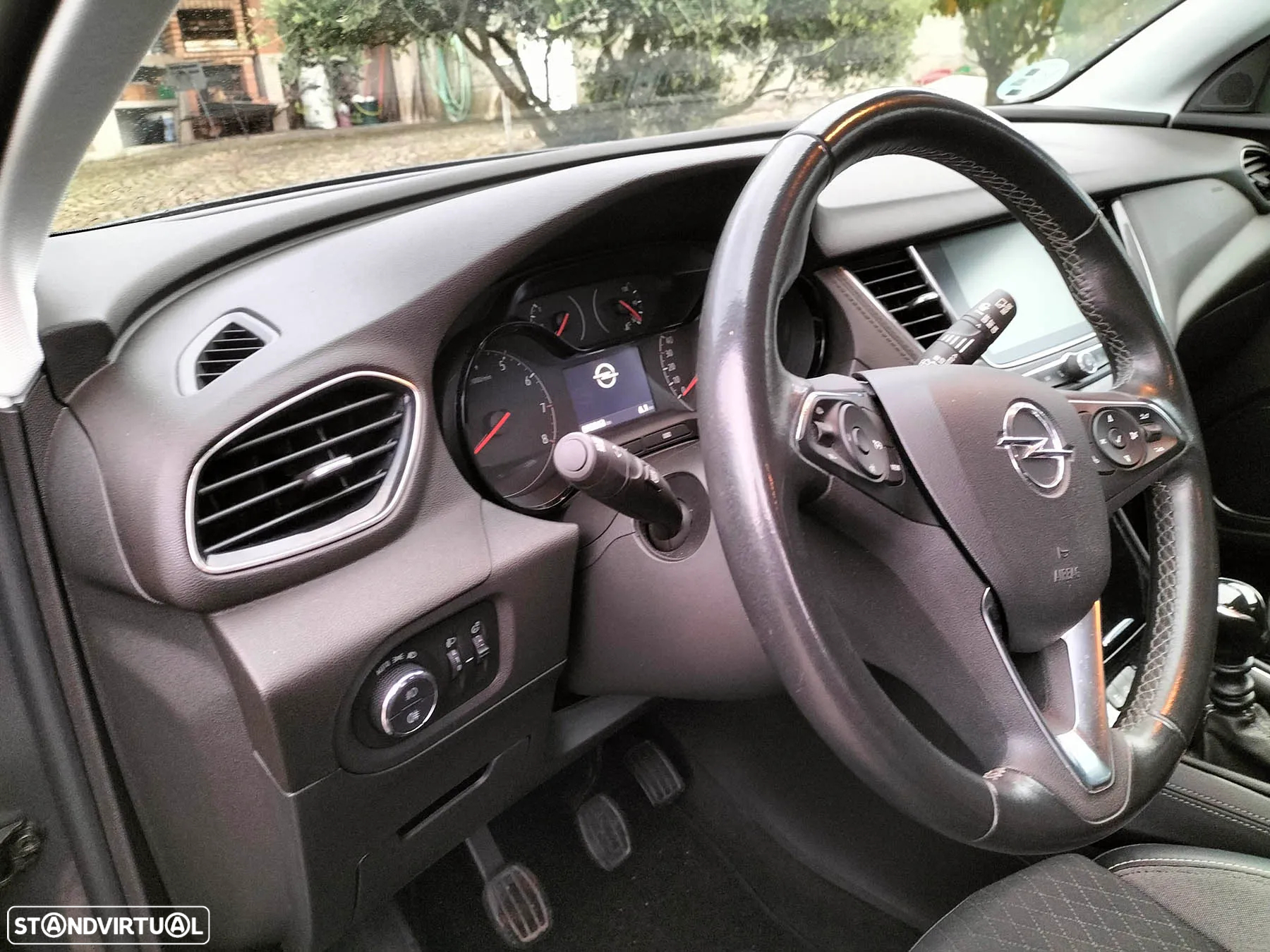 Opel Grandland X 1.2 S&S Design Line - 9