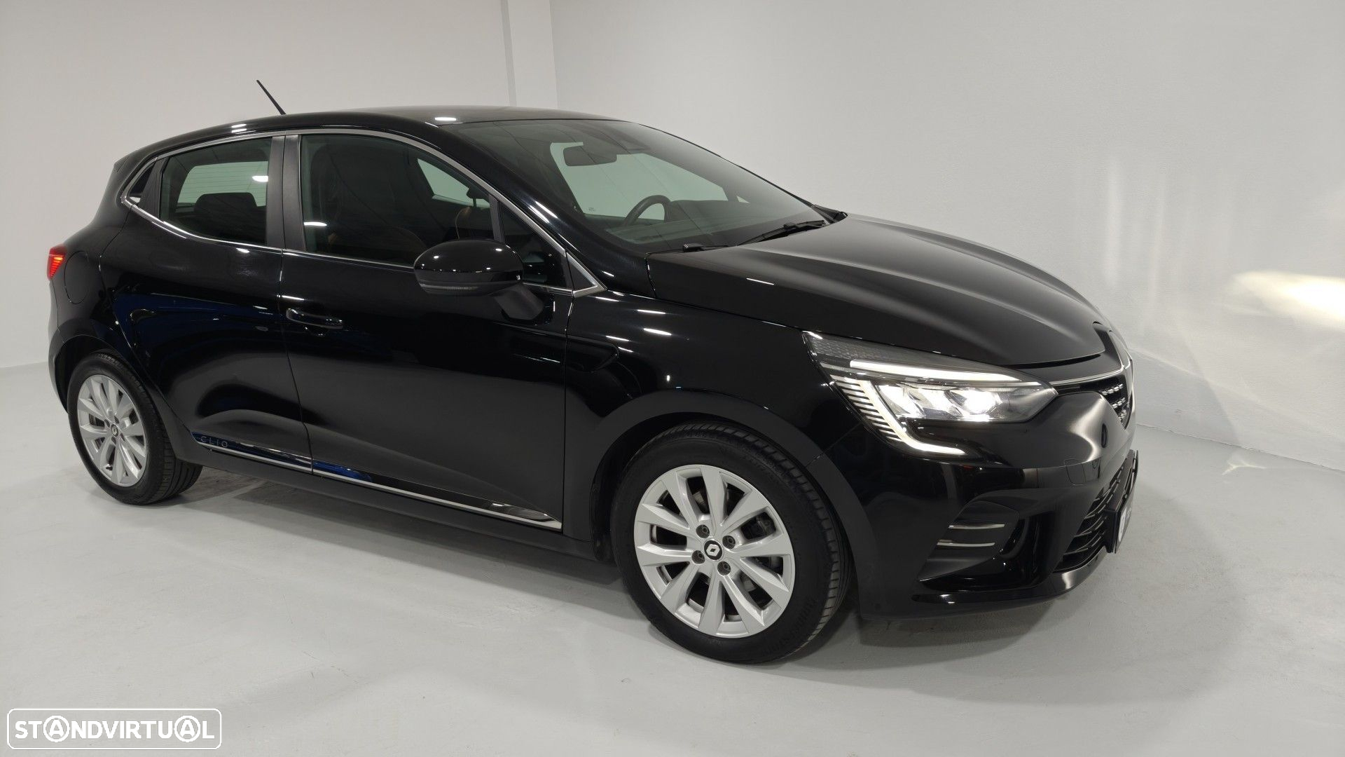 Renault Clio 1.5 Blue dCi Evolution - 12