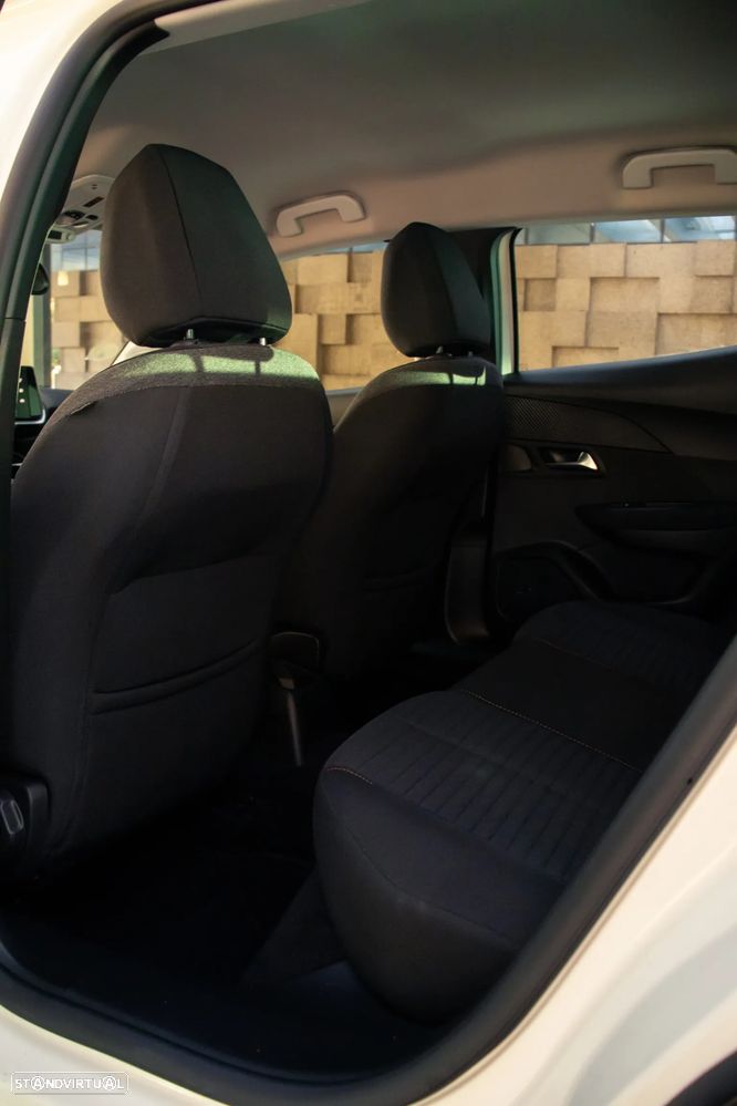 Peugeot 2008 BlueHDi 110 Active Pack - 14