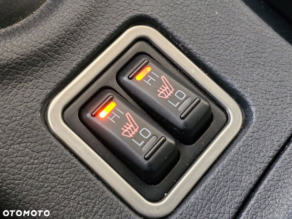 Mitsubishi Outlander - 32