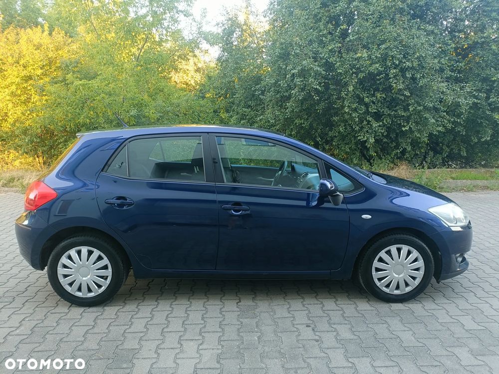 Toyota Auris 1.4 VVT-i - 8