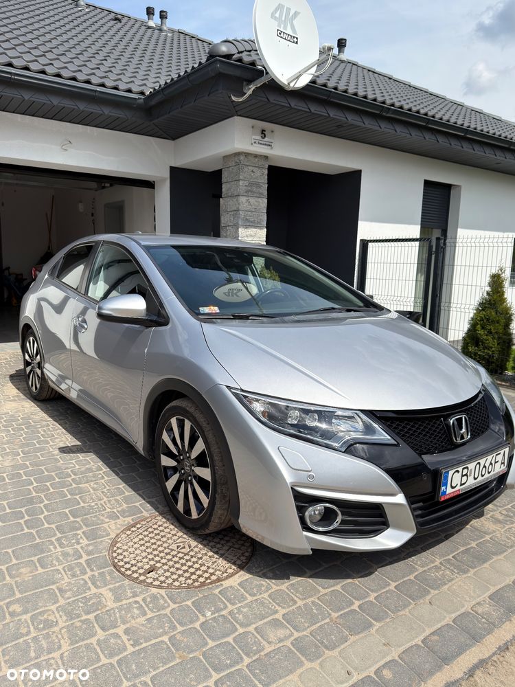 Honda Civic 1.8 Lifestyle (Honda Connect+) - 2