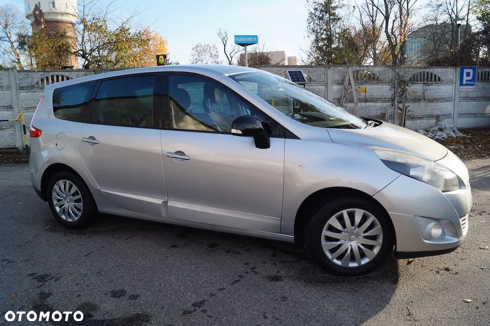 Renault Grand Scenic Gr 1.9 dCi Bose Edition - 21