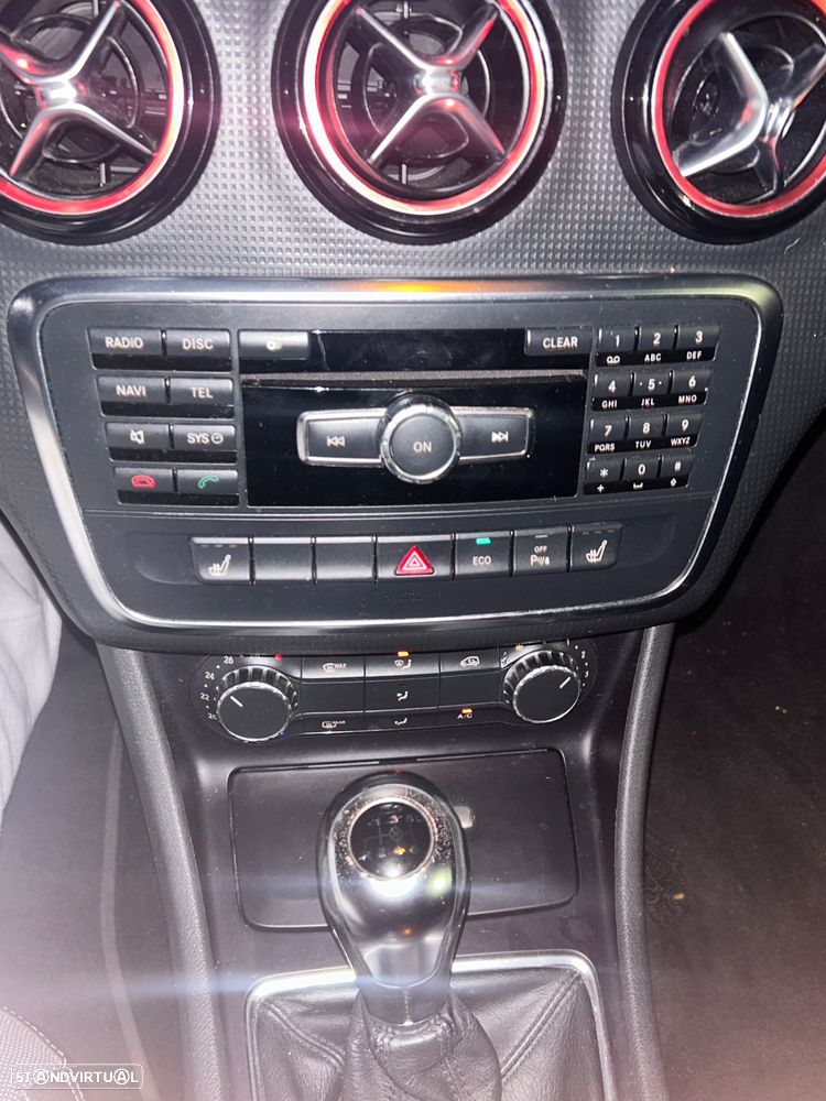 Mercedes-Benz A 180 CDI (BlueEFFICIENCY) - 4