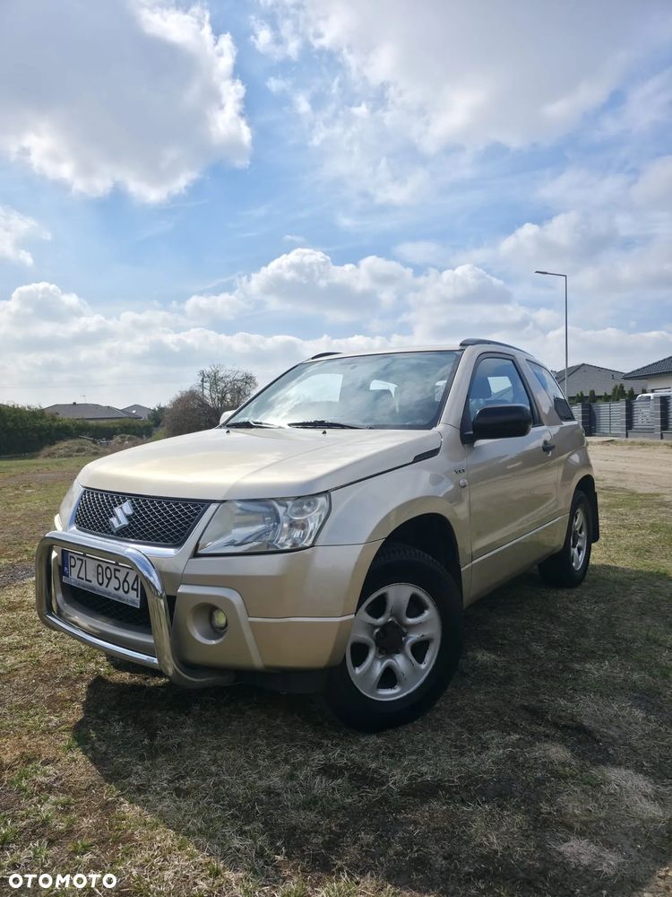 Suzuki Vitara - 1
