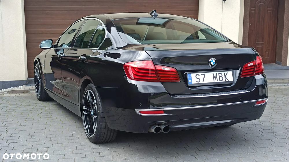 BMW Seria 5 525d xDrive Luxury Line - 16