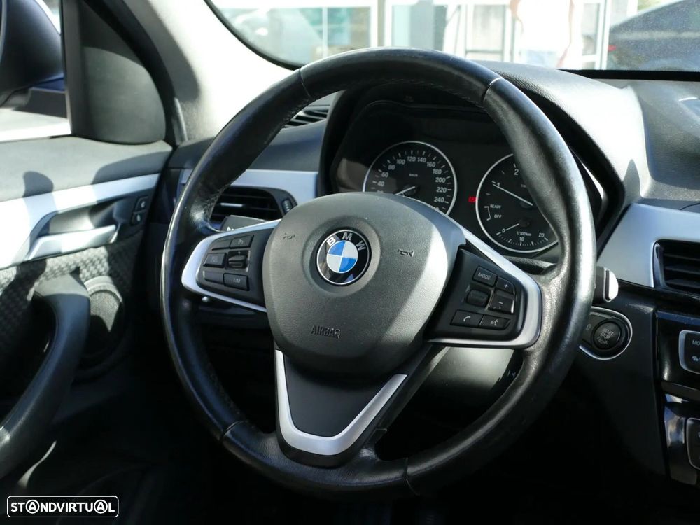 BMW X1 16 d sDrive Advantage - 38