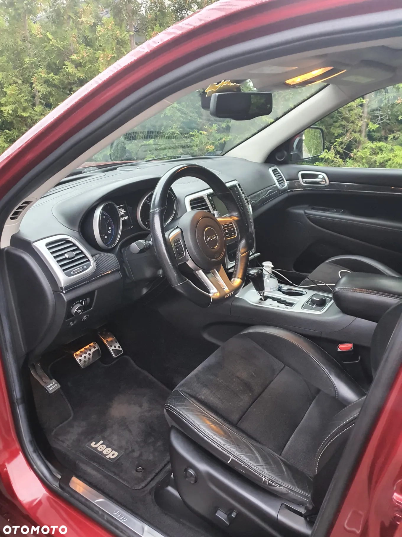 Jeep Grand Cherokee 6.4 V8 SRT8 - 11