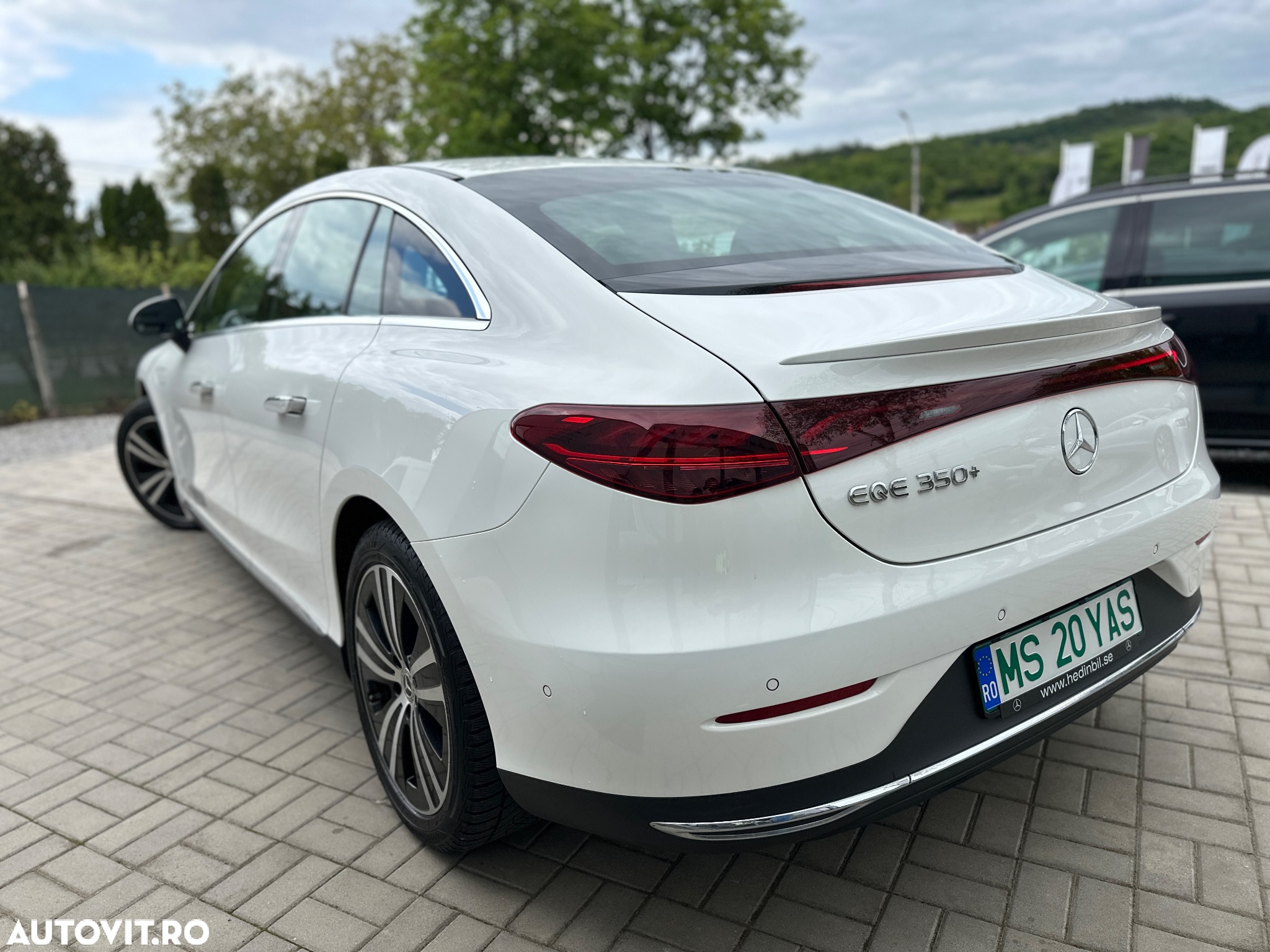 Mercedes-Benz EQE 300 - 2