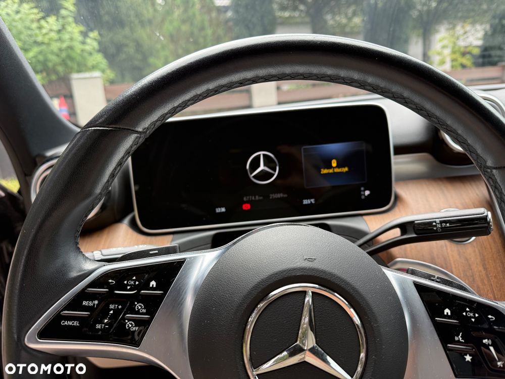 Mercedes-Benz Klasa C 300 mHEV 4-Matic Avantgarde - 8
