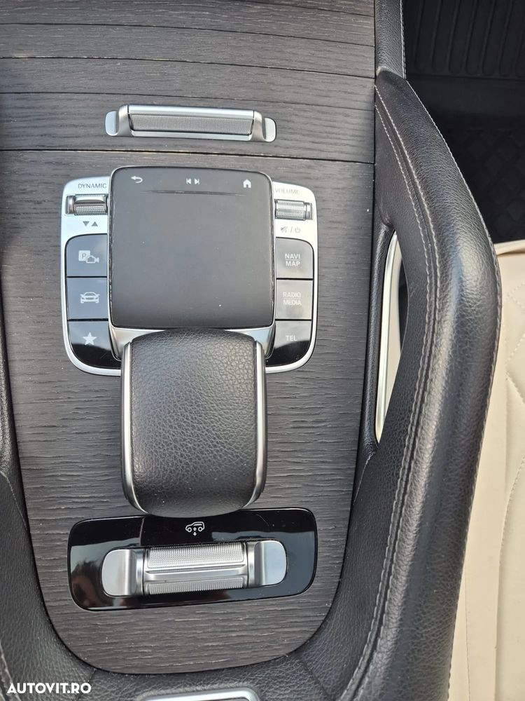 Mercedes-Benz GLE 300 d 4MATIC - 12
