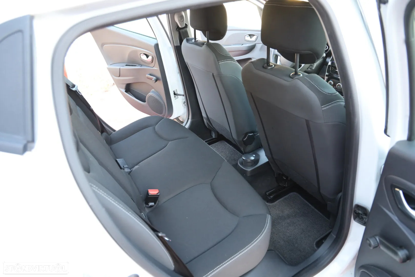 Renault Clio 1.5 dCi Zen - 20