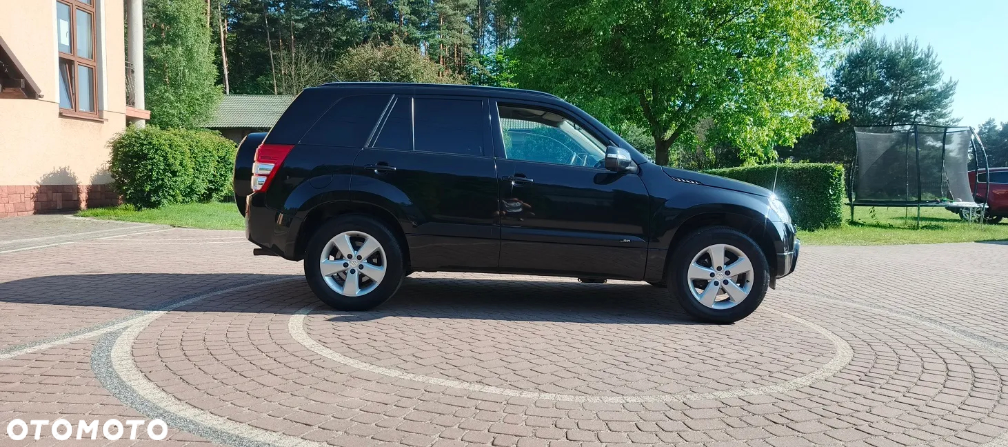 Suzuki Grand Vitara 2.4 Premium EU5 - 11