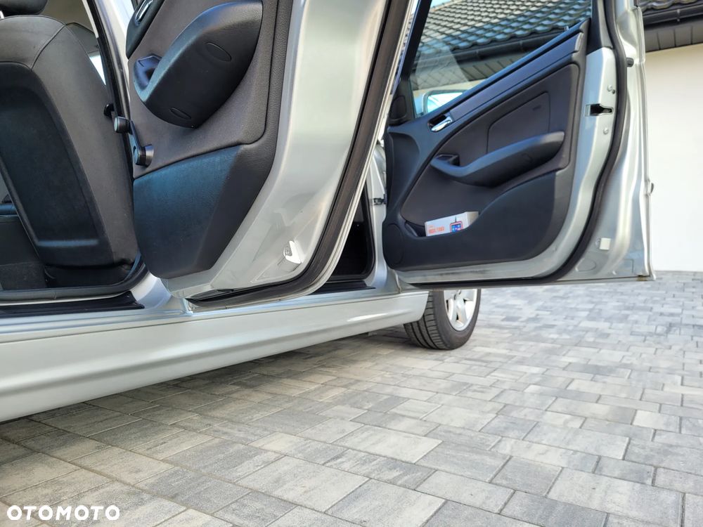 BMW Seria 3 - 13
