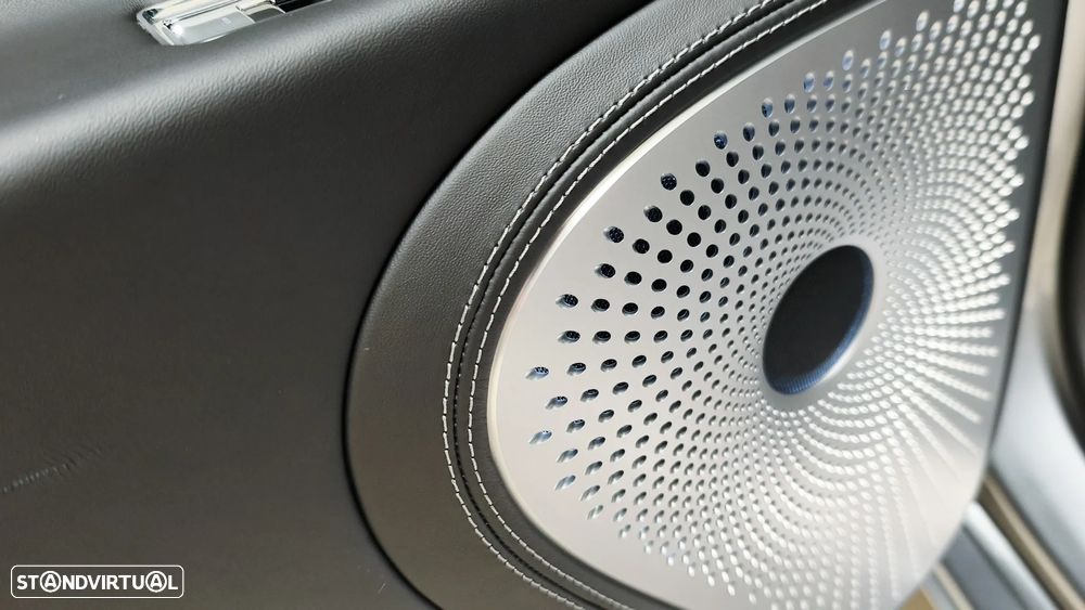 Bentley Flying Spur Hybrid S - 23