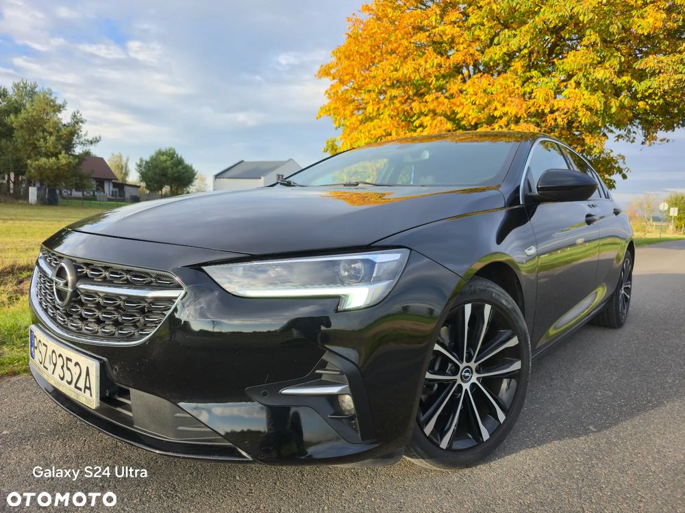 Opel Insignia - 1