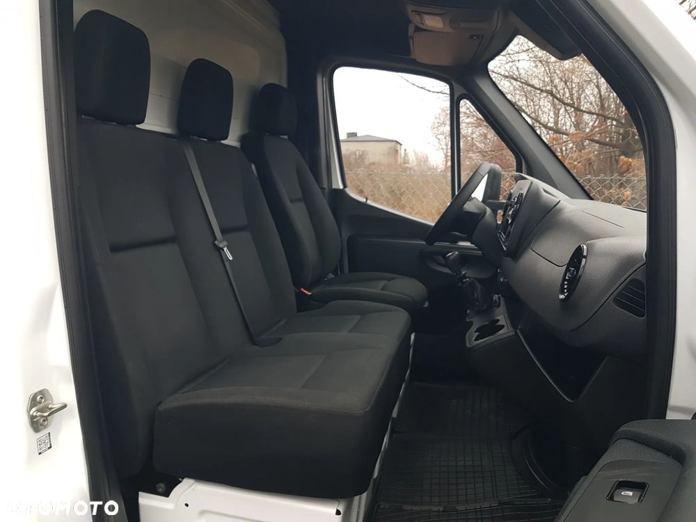 Mercedes-Benz Sprinter 8EP KONTENER 4,21x2,15x2,30 KLIMA 314CDI MANUAL 6-BIEGÓW - 8