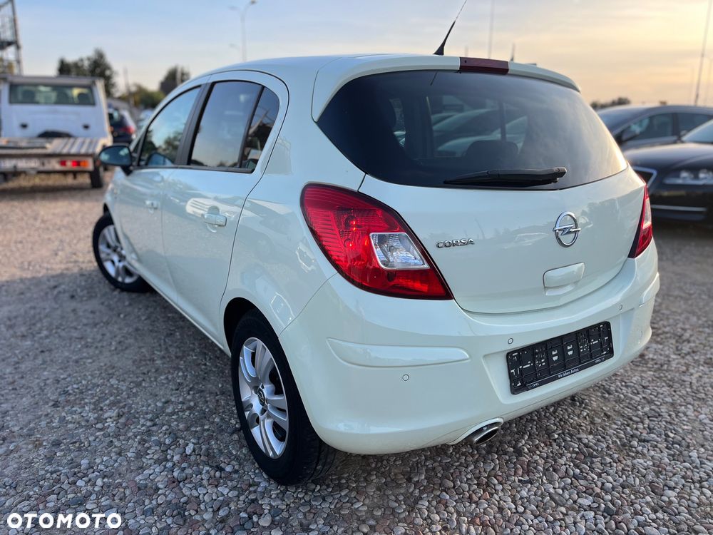 Opel Corsa 1.4 16V Satellite - 36