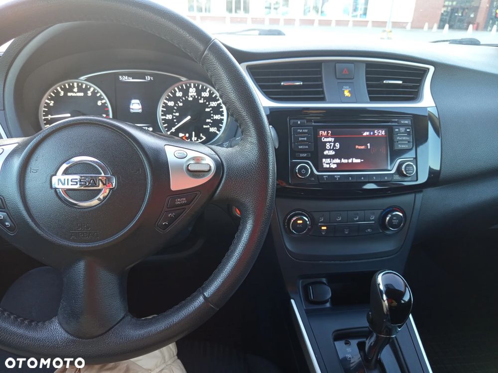 Nissan Sentra - 6