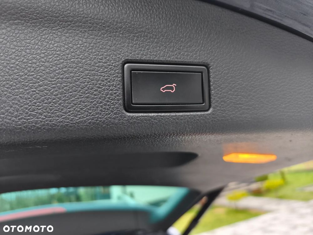 Volkswagen Sharan 2.0 TDI DSG 4MOTION (BlueMotion Technology) Comfortline - 19