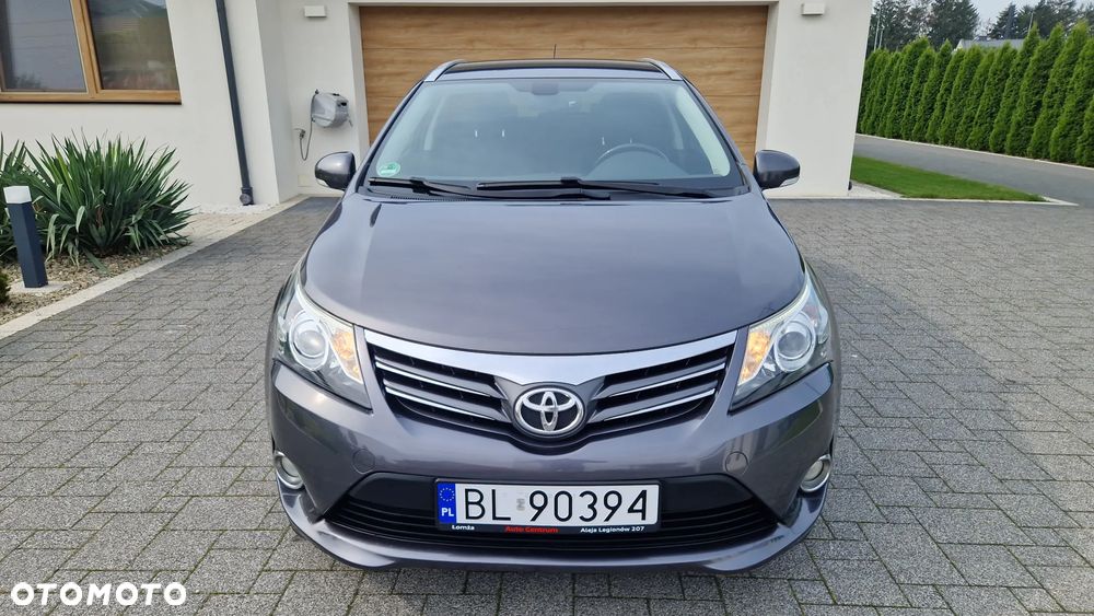 Toyota Avensis Combi 1.8 Executive - 3