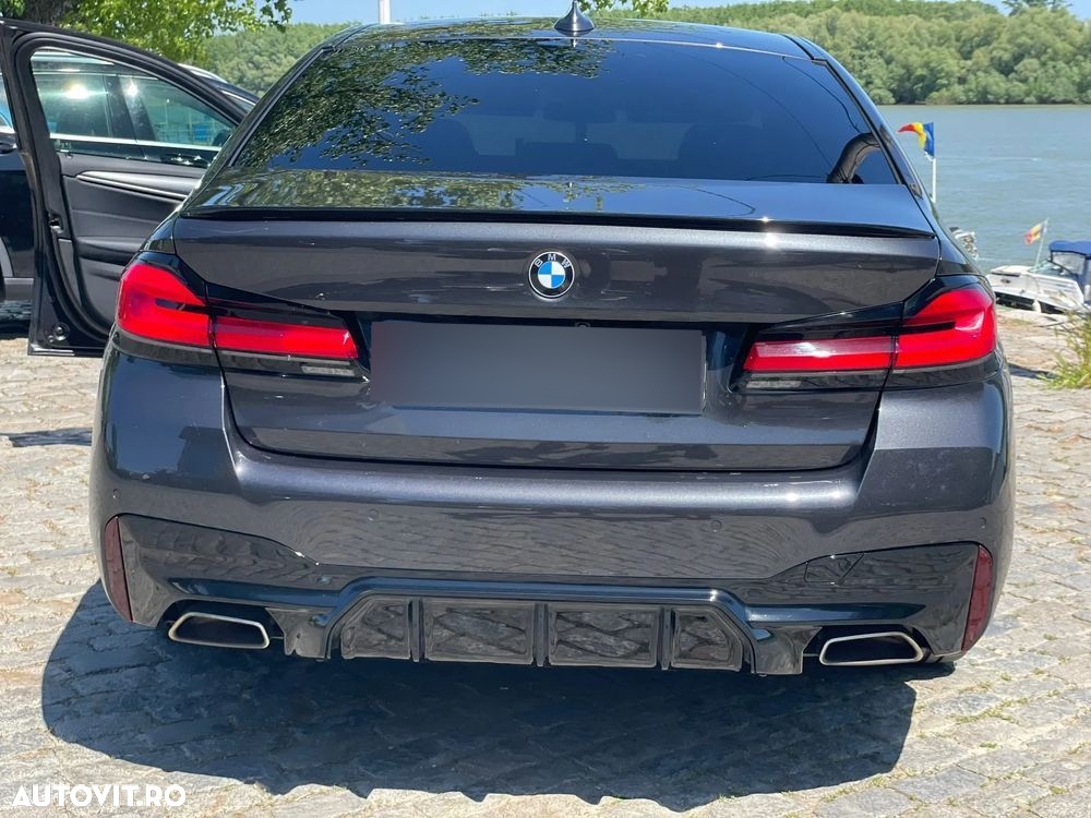 BMW Seria 5 530d xDrive AT MHEV - 10