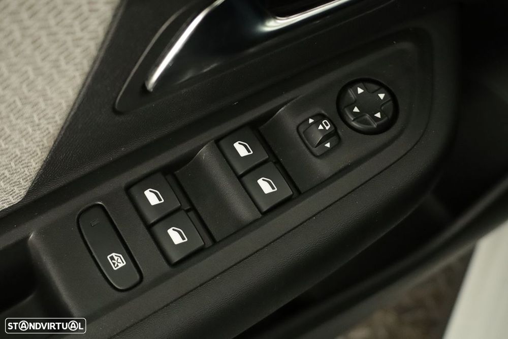 Citroën C4 1.2 PureTech Max - 22