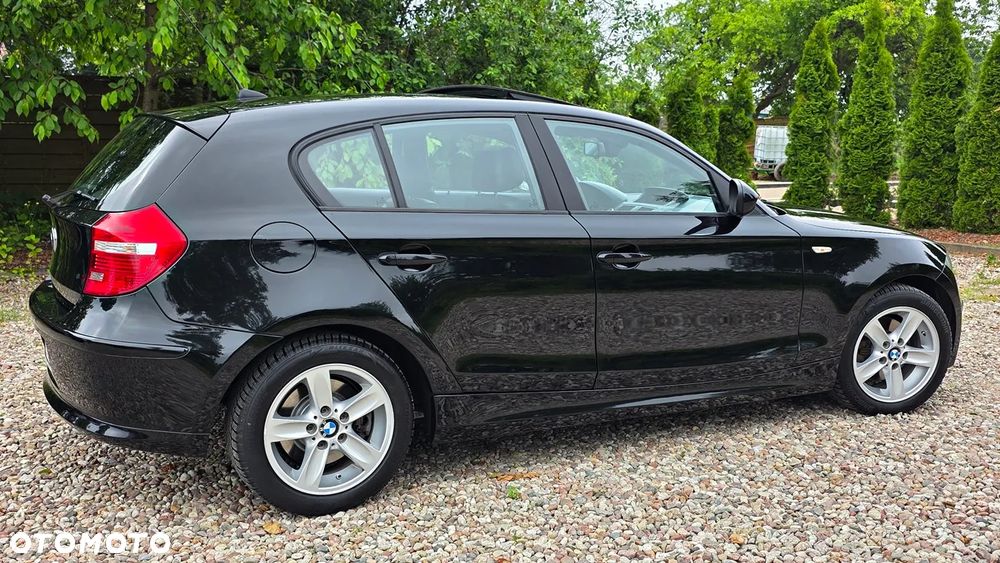 BMW Seria 1 120d DPF Edition Sport - 16