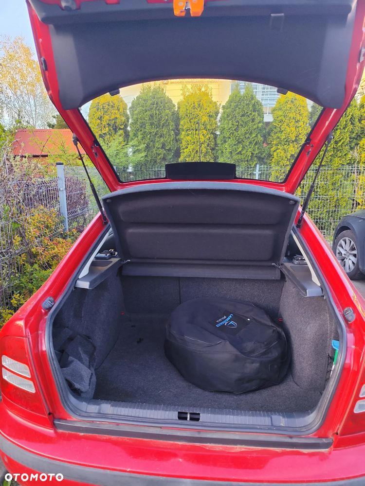 Skoda Octavia 1.6 Tour - 7