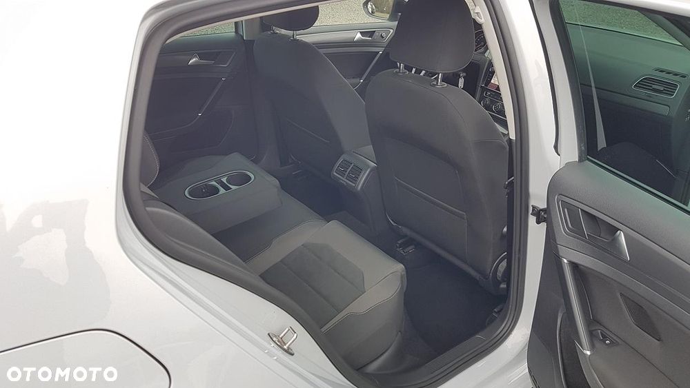 Volkswagen Golf 1.6 TDI BMT Comfortline - 32