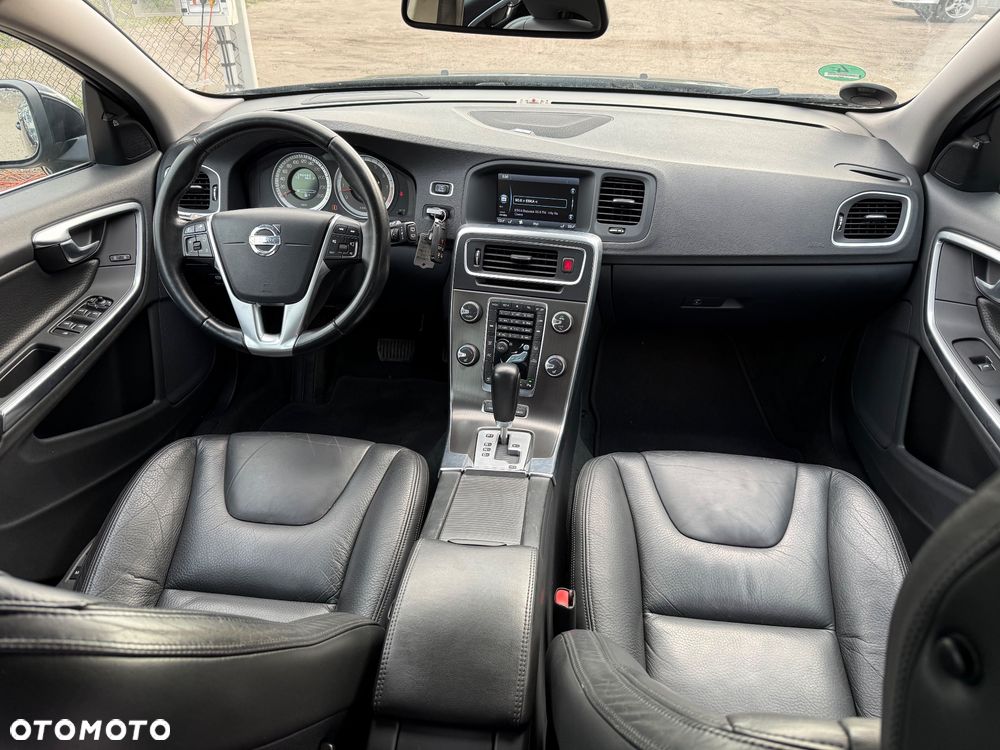 Volvo V60 - 11