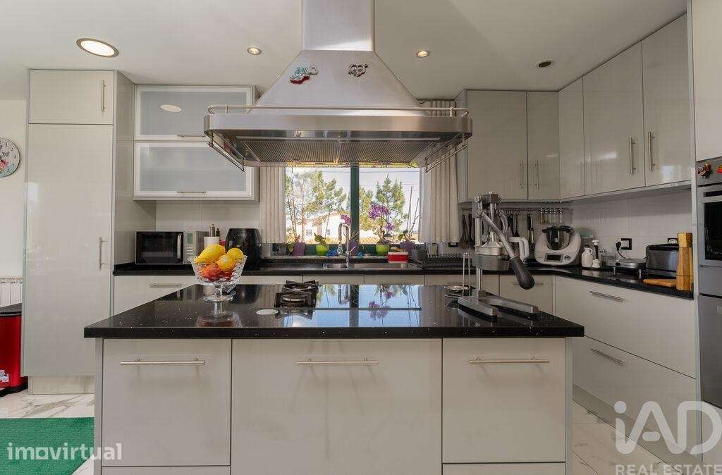 Casa T4 em Caldas da Rainha - Santo Onofre e Serra do Bouro de 396,00 - Grande imagem: 2/28