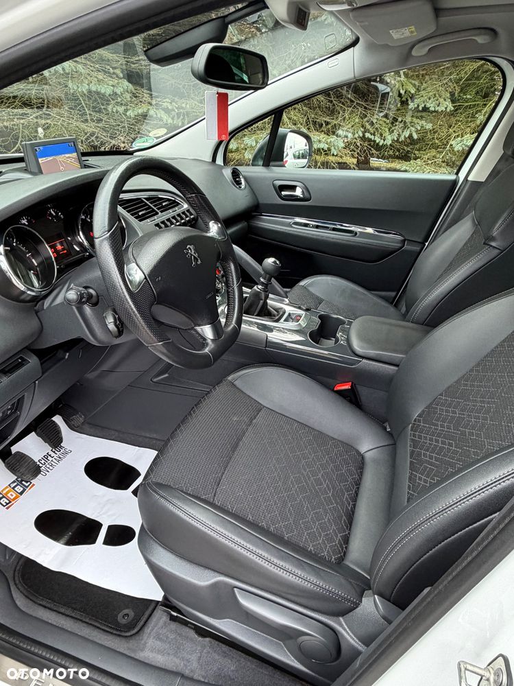Peugeot 3008 2.0 HDi Premium+ - 5