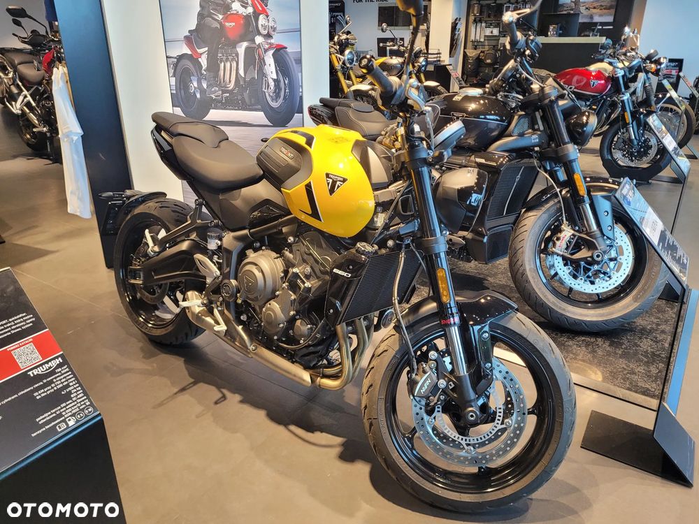 Triumph Trident - 4