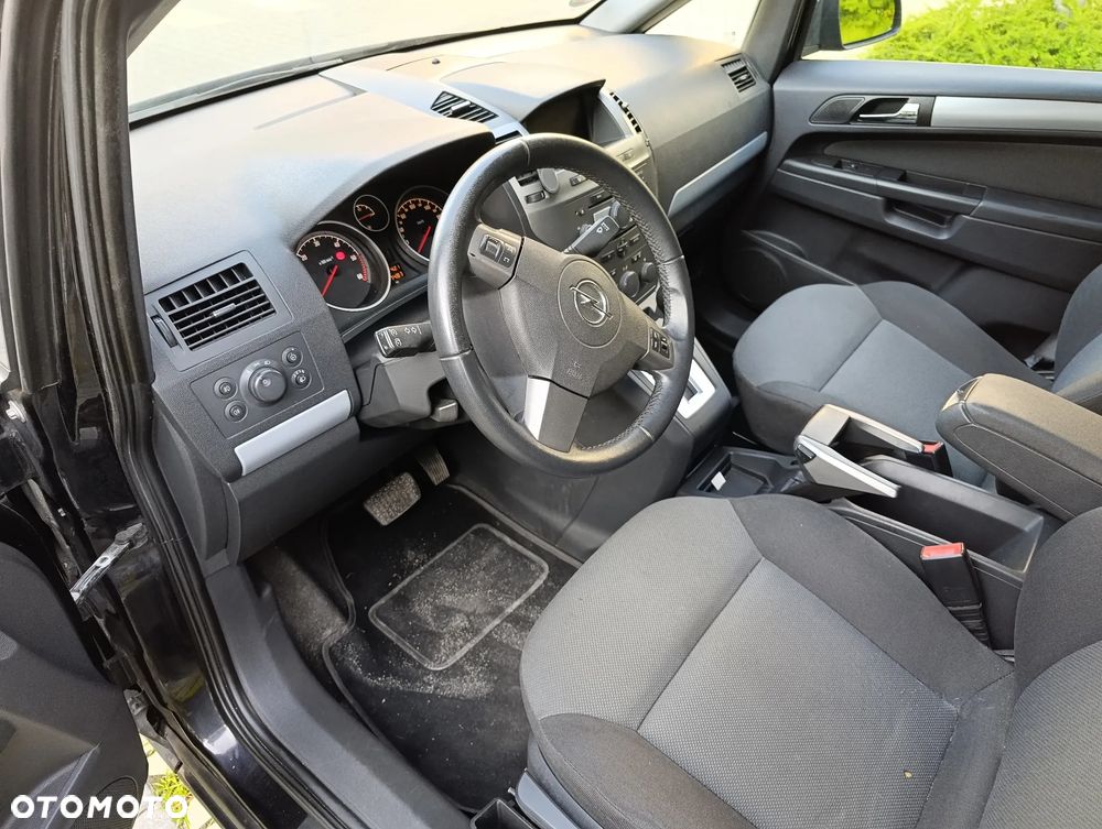 Opel Zafira - 4