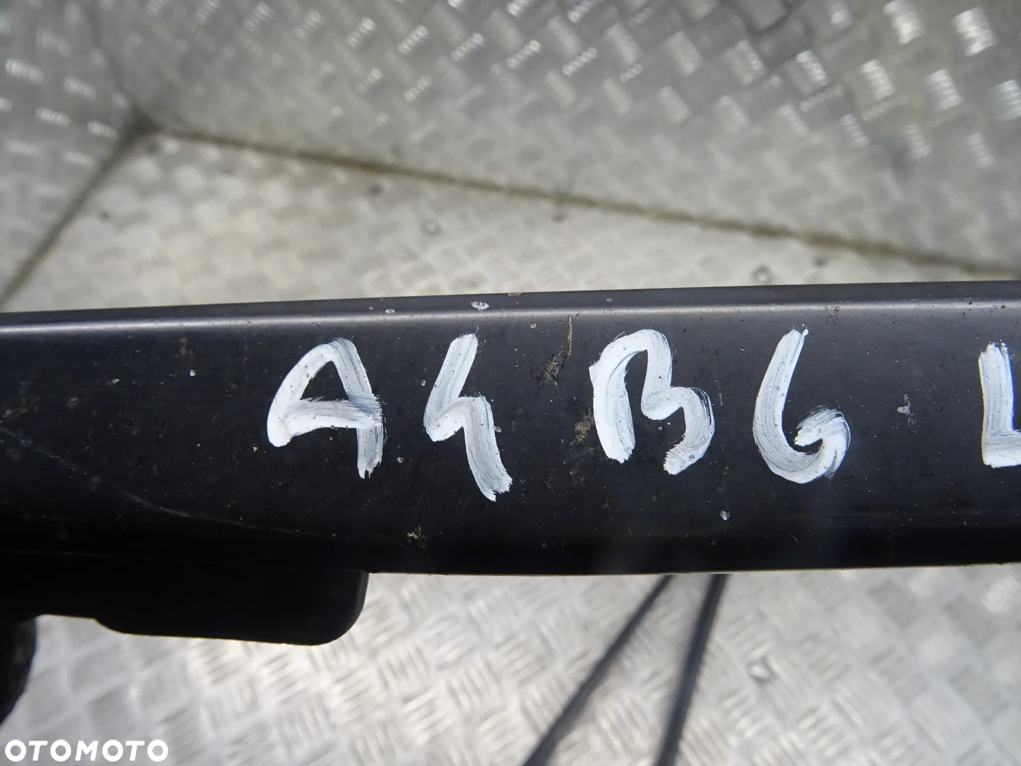 AUDI A4 B6 SEDAN 00-06 1.9 TDI RAMIĘ RAMIONA WYCIERACZKEK LEWY PRAWY PRZÓD PRZEDNIE - 2