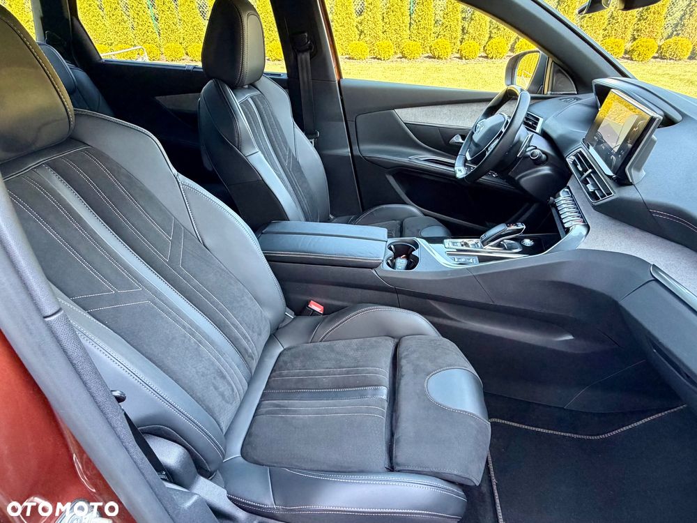 Peugeot 5008 1.6 PureTech GT Line S&S EAT8 - 26