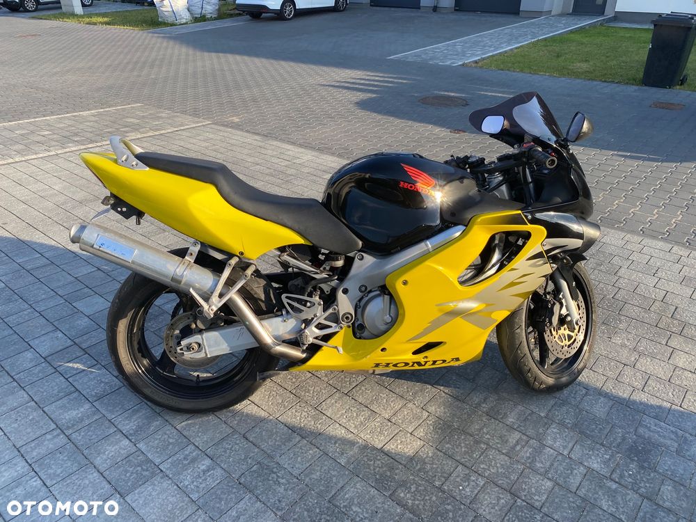 Honda CBR - 9