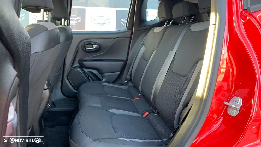 Jeep Renegade 1.3 TG 4Xe Limited - 8