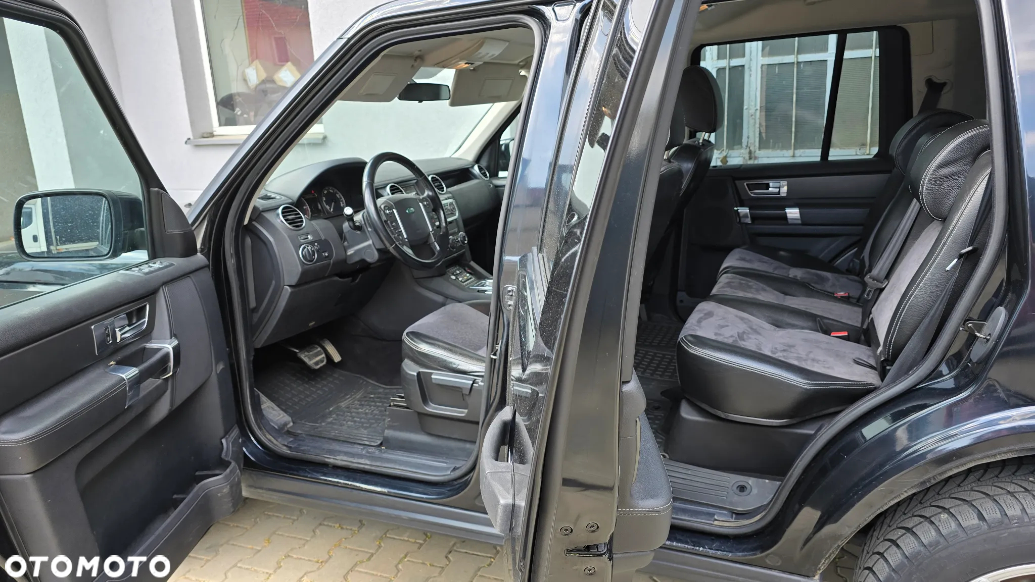 Land Rover Discovery IV 3.0D V6 S - 5