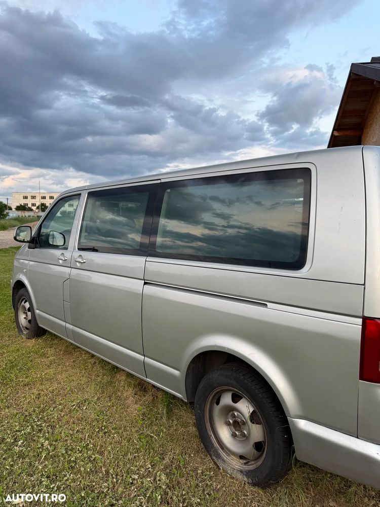 Volkswagen Caravelle - 7