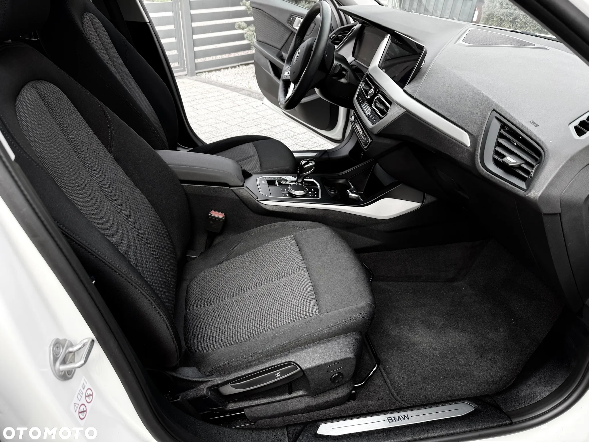 BMW Seria 1 120i Advantage - 33