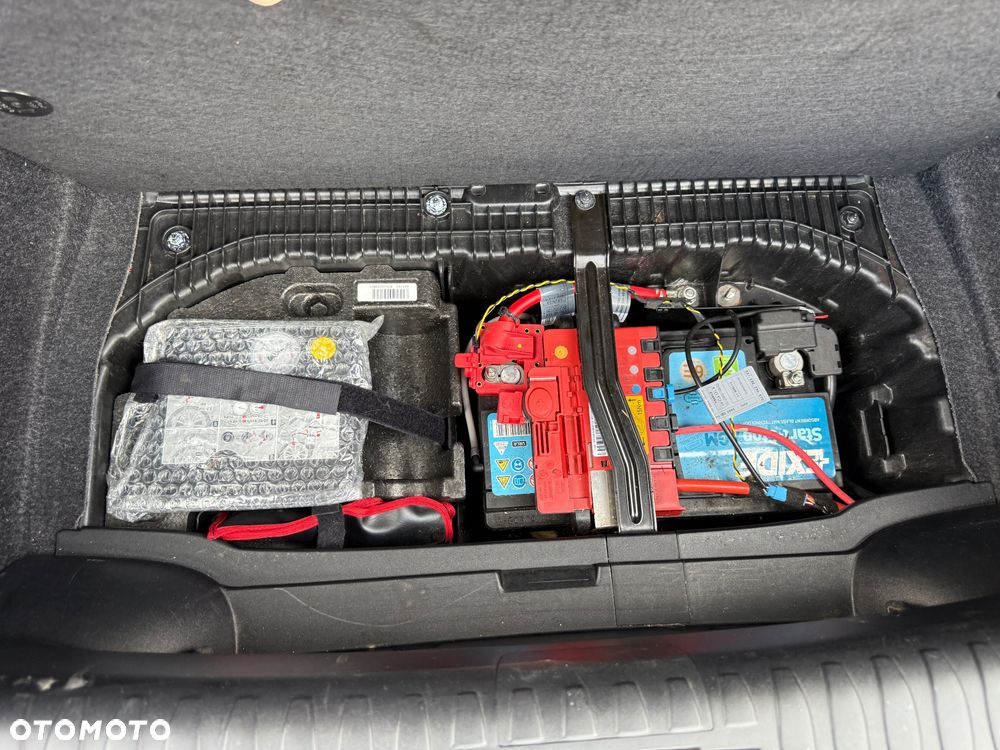 BMW Seria 1 118i - 28