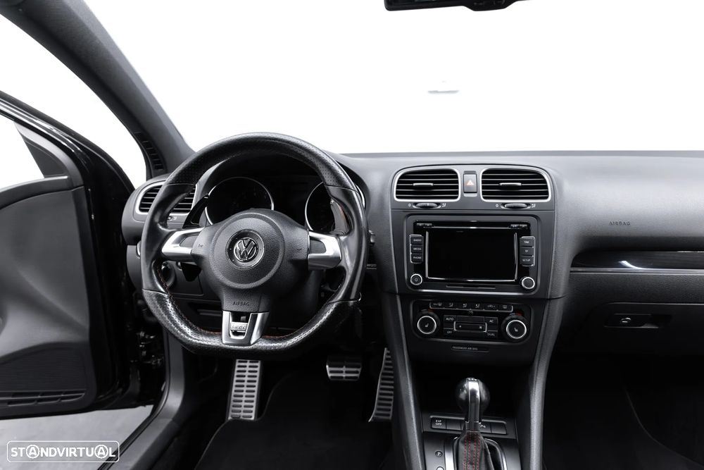 VW Golf 2.0 GTI DSG - 21