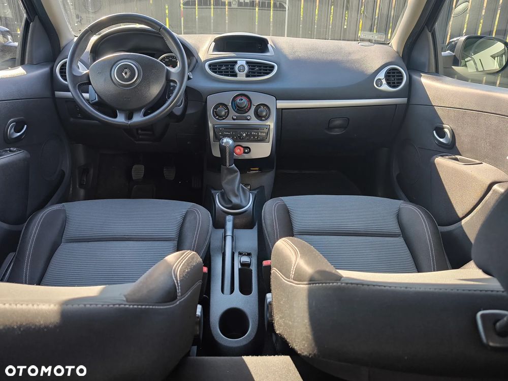 Renault Clio 1.2 16V Expression - 7