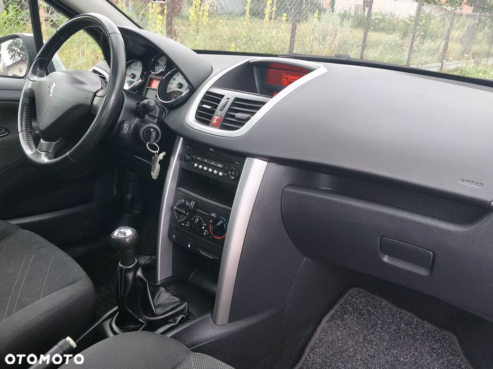 Peugeot 207 - 20