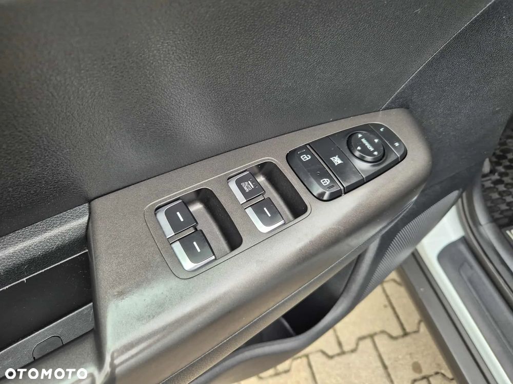 Kia Sportage 1.6 GDI 2WD Attract - 15