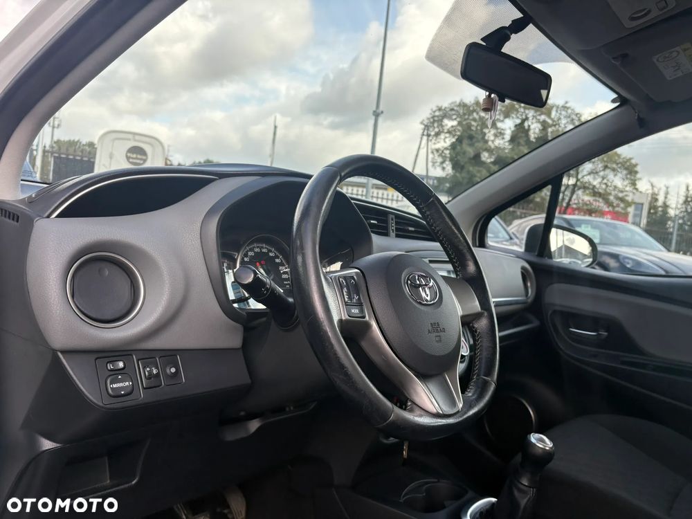 Toyota Yaris 2015