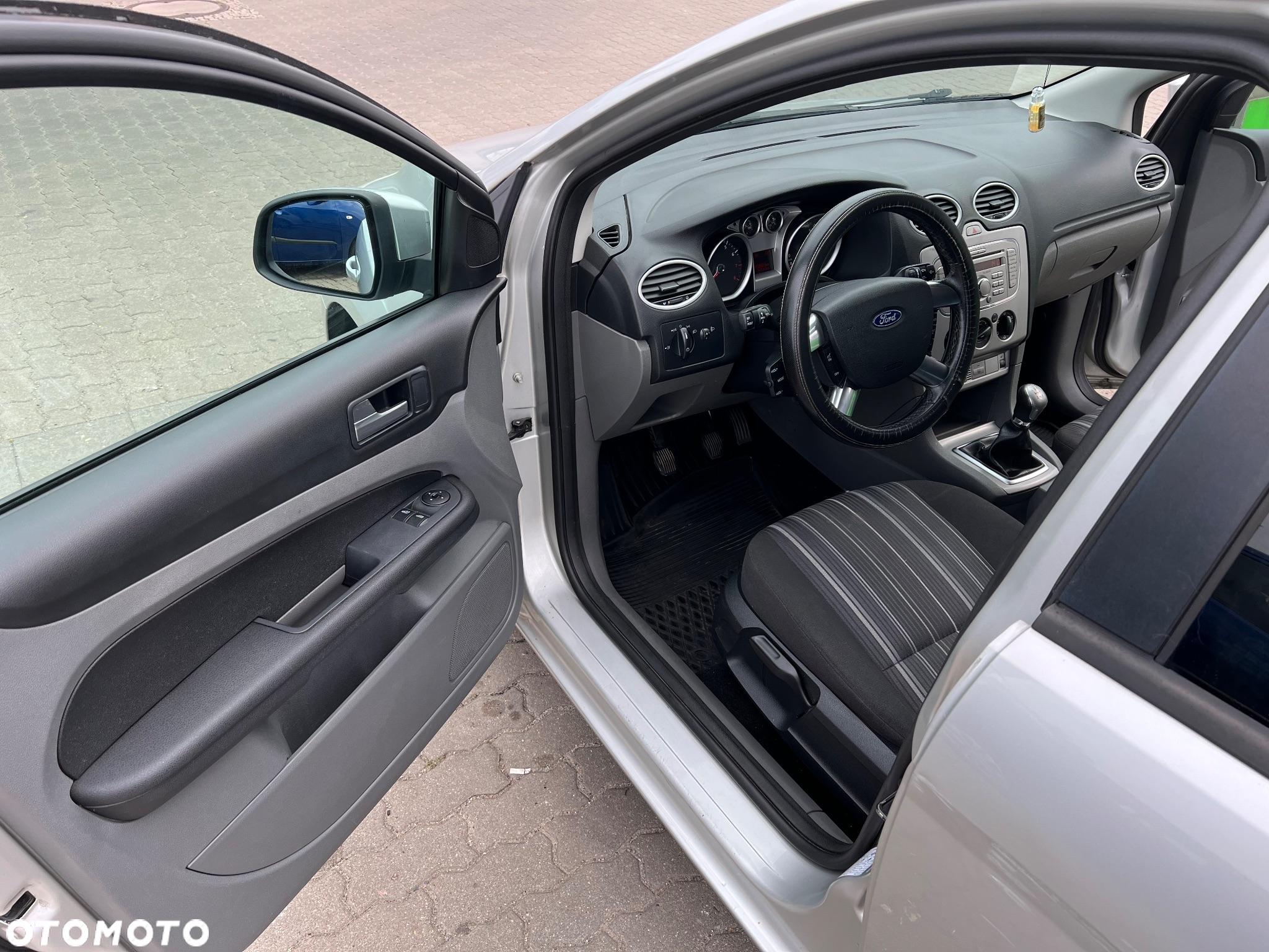 Ford Focus 1.8 FF Trend - 6